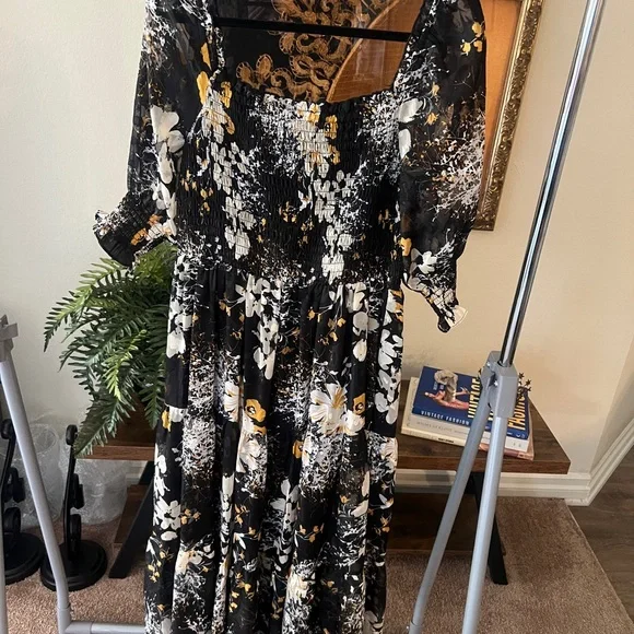 Baltic Born Fabian Jacquard Black Floral Midi Dress - Picture 3 of 5